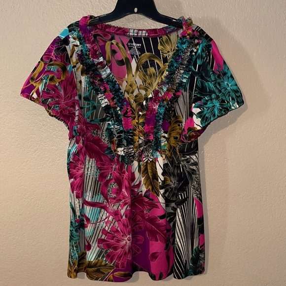 Lane Bryant Tops - Lane Bryant Floral Ruffle V Neck SS Top 22 24